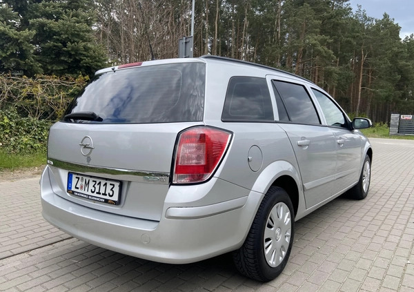 Opel Astra cena 10900 przebieg: 186500, rok produkcji 2008 z Bydgoszcz małe 191